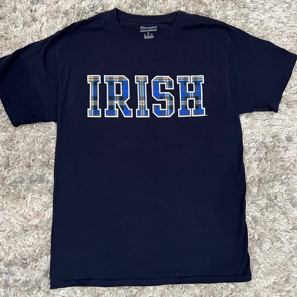 University of Notre Dame Irish T-Shirt (size medium) - Picture 1 of 2